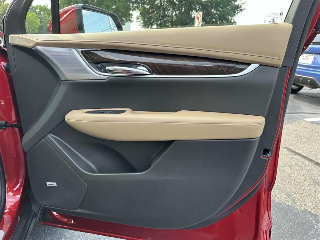 new 2025 Cadillac XT6 car, priced at $75,015