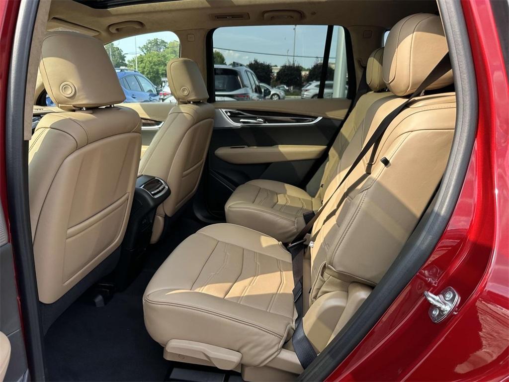 new 2025 Cadillac XT6 car, priced at $75,015