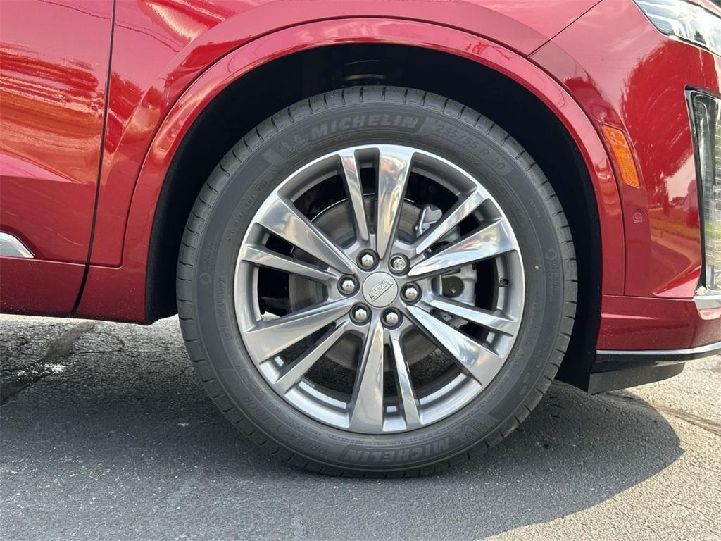 new 2025 Cadillac XT6 car, priced at $75,015