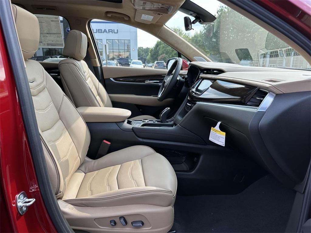 new 2025 Cadillac XT6 car, priced at $75,015