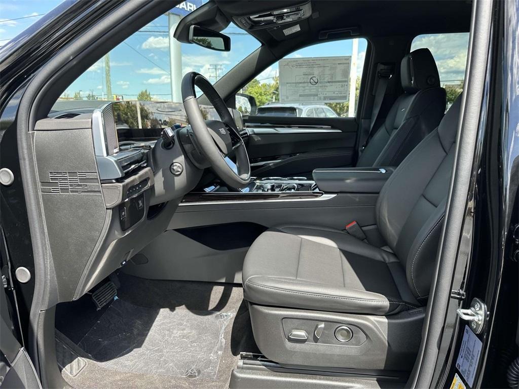 new 2025 Cadillac Escalade ESV car, priced at $99,295