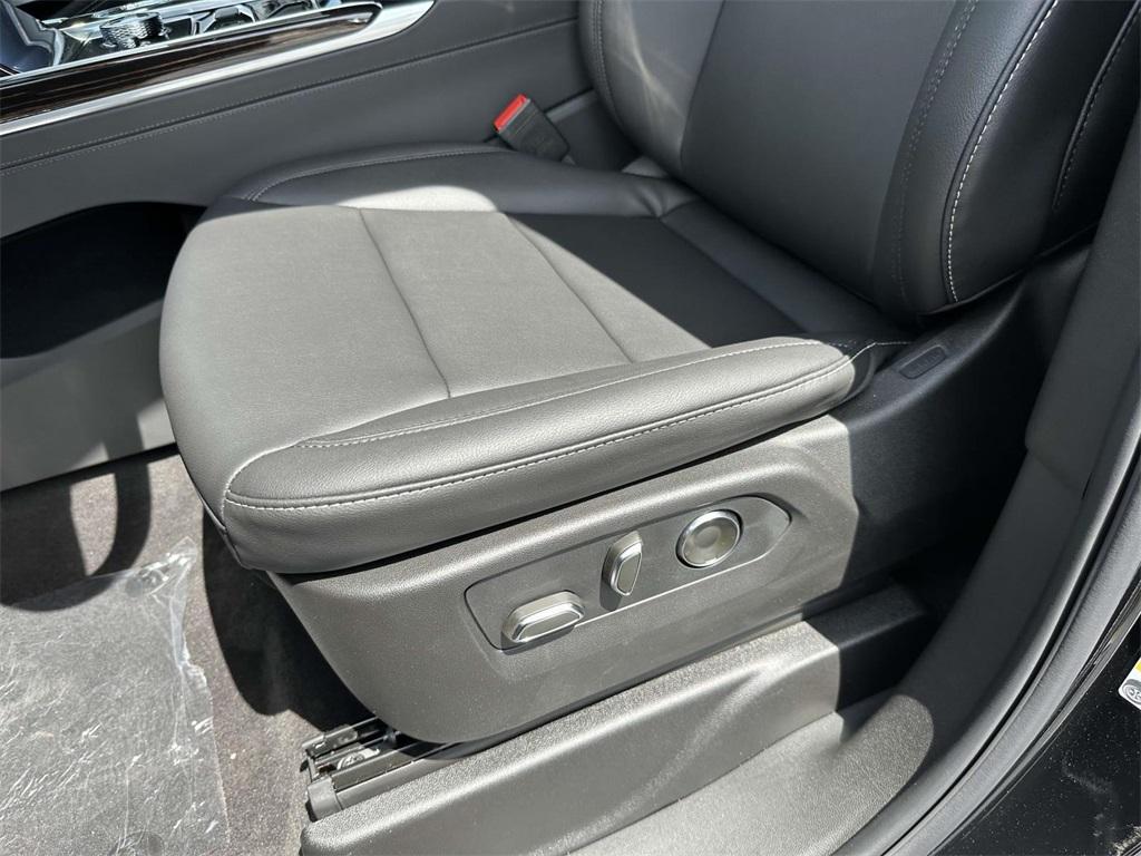 new 2025 Cadillac Escalade ESV car, priced at $99,295