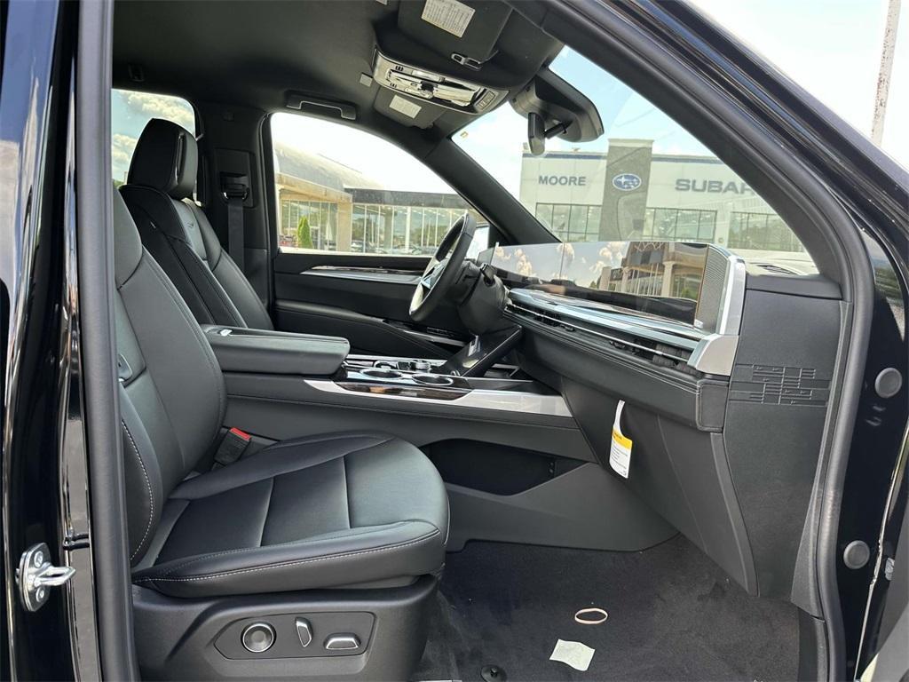 new 2025 Cadillac Escalade ESV car, priced at $99,295