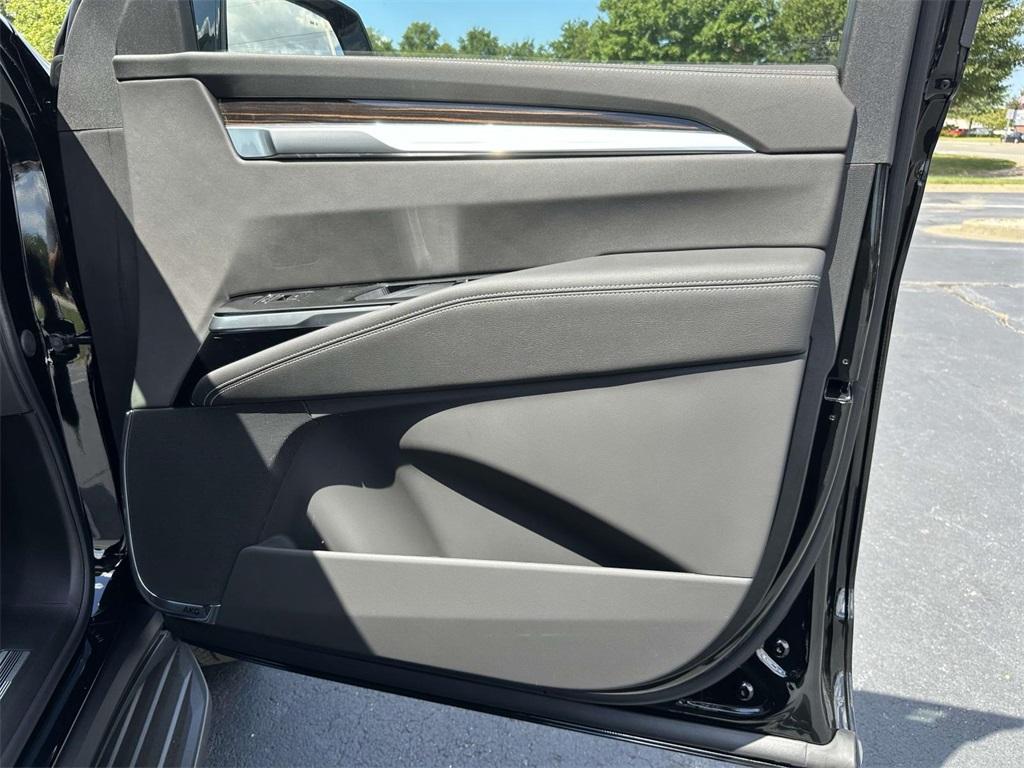 new 2025 Cadillac Escalade ESV car, priced at $99,295