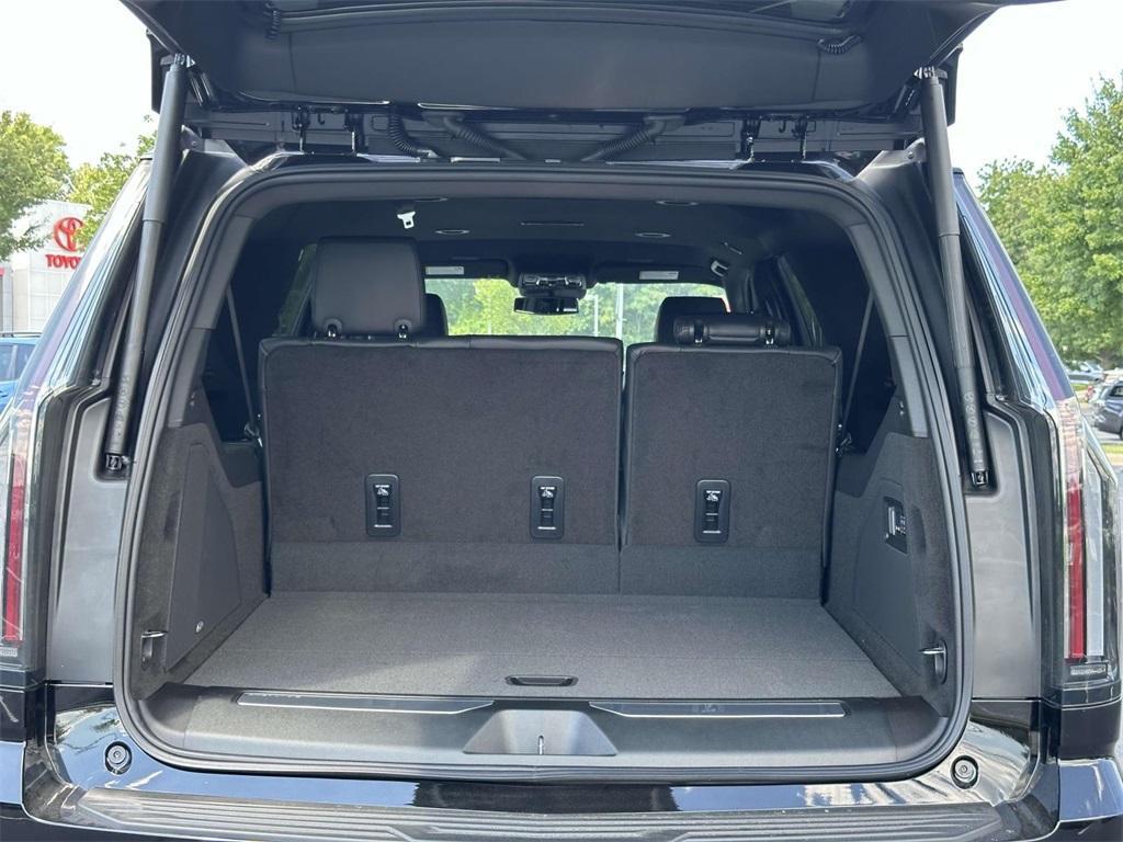 new 2025 Cadillac Escalade ESV car, priced at $99,295