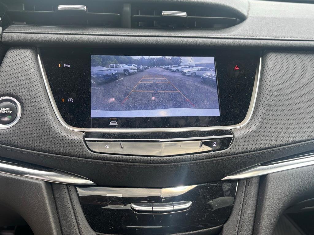 used 2022 Cadillac XT5 car, priced at $30,500