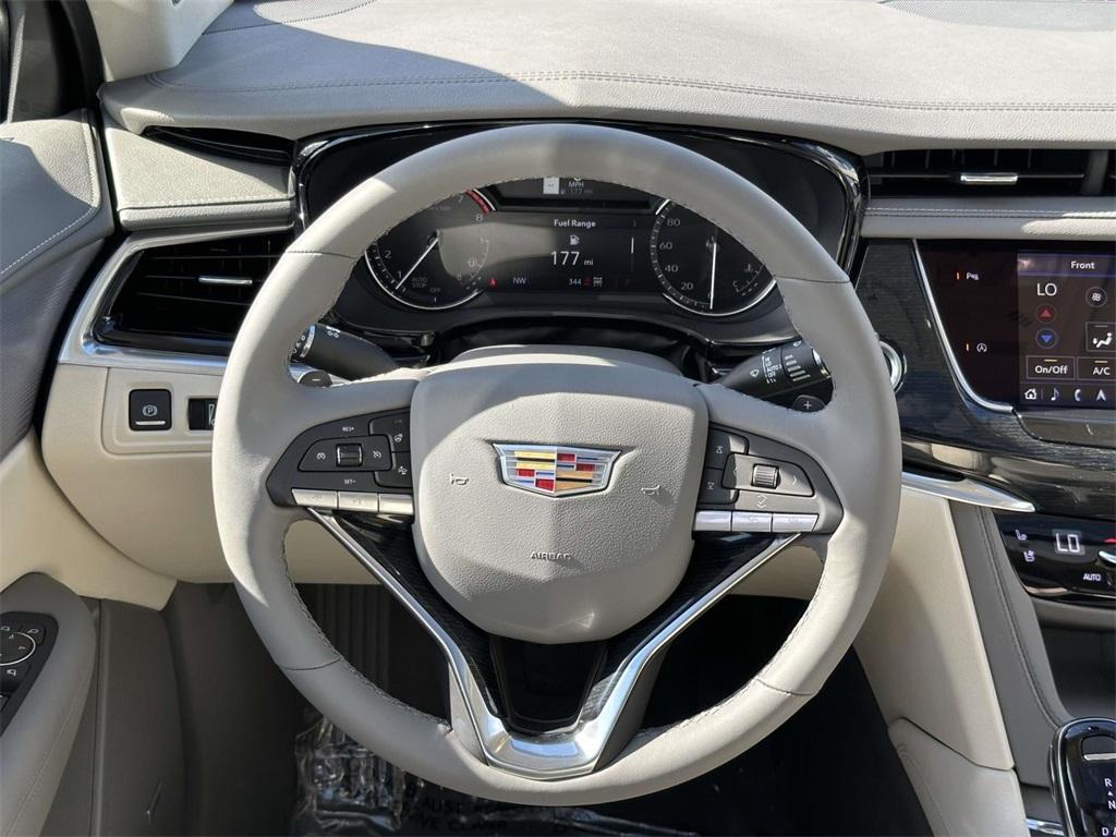 new 2025 Cadillac XT6 car, priced at $58,583