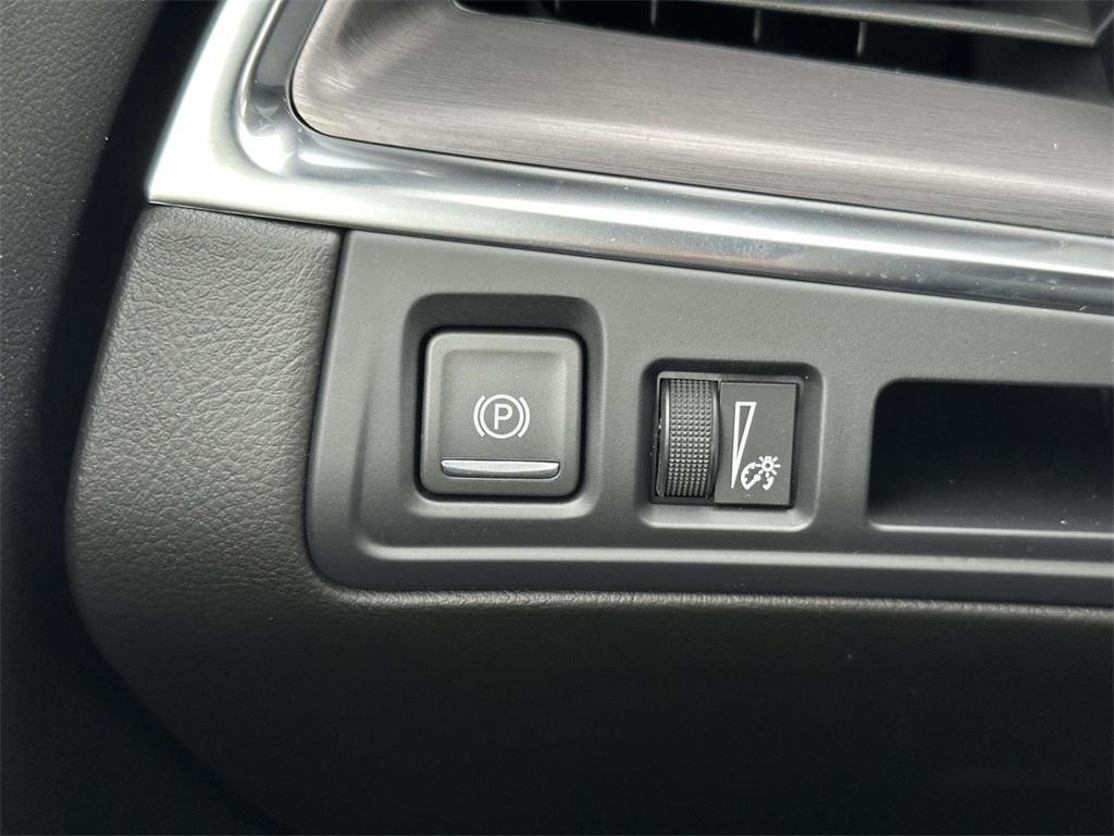 new 2026 Cadillac XT5 car, priced at $47,795