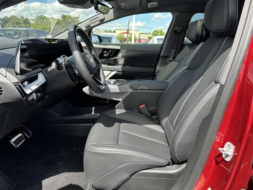 new 2025 Cadillac OPTIQ car, priced at $58,415
