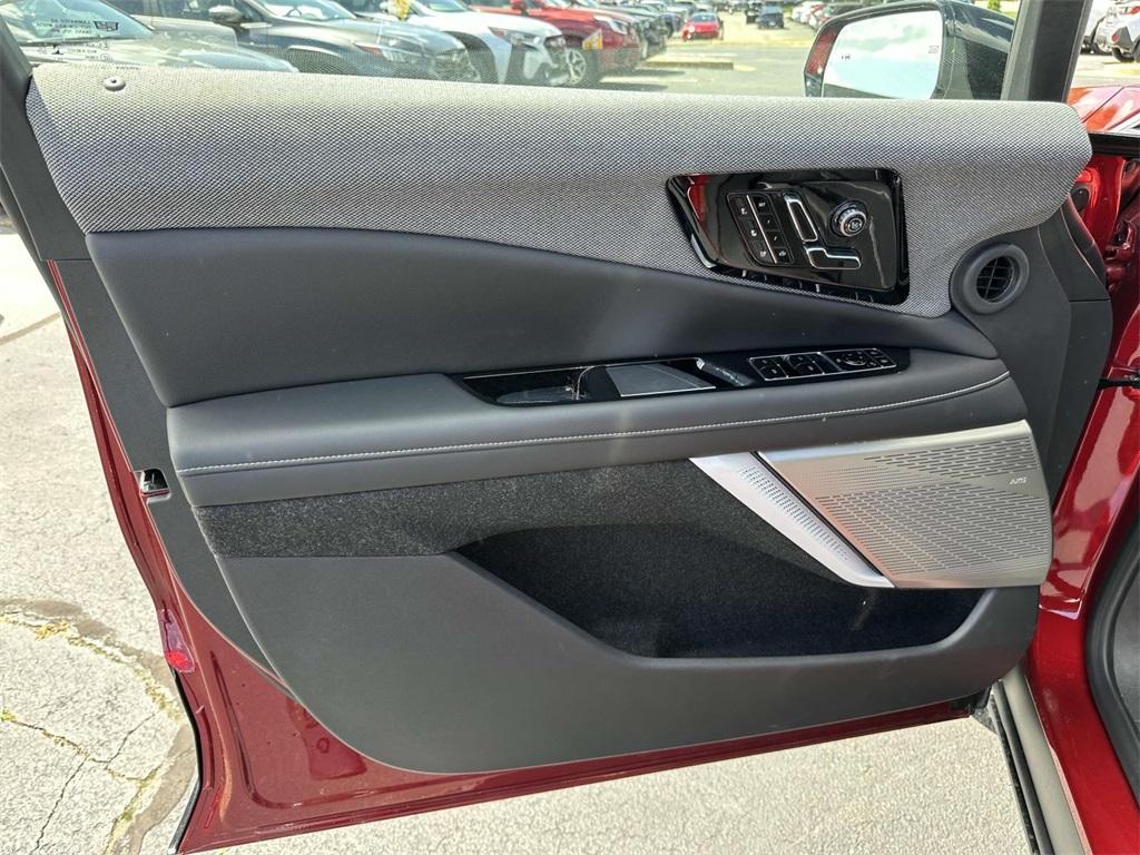 new 2025 Cadillac OPTIQ car, priced at $58,415