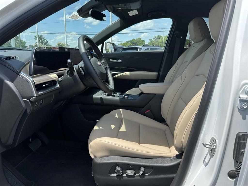 new 2025 Cadillac XT4 car, priced at $44,915