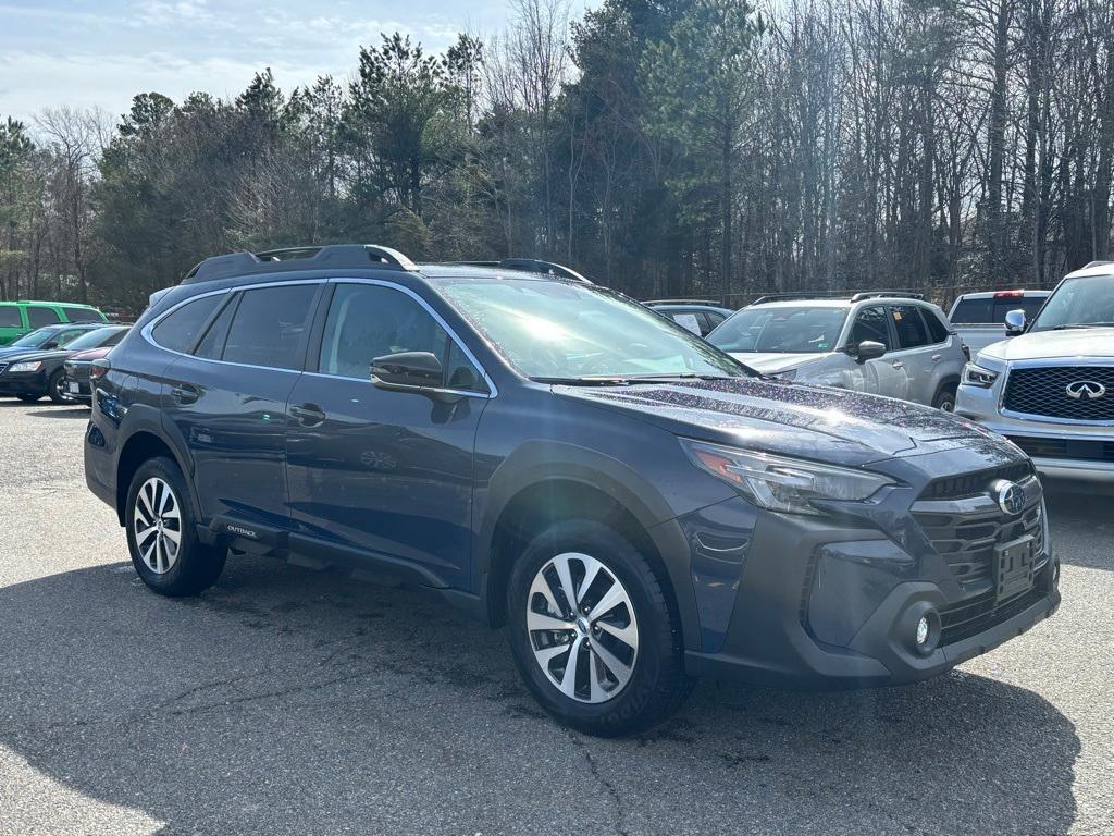 used 2025 Subaru Outback car, priced at $30,000