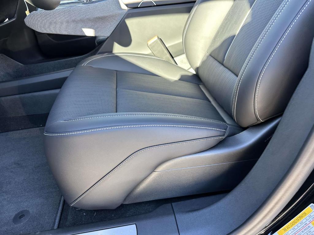 new 2025 Cadillac OPTIQ car, priced at $62,665