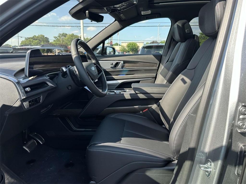 new 2026 Cadillac VISTIQ car, priced at $79,090