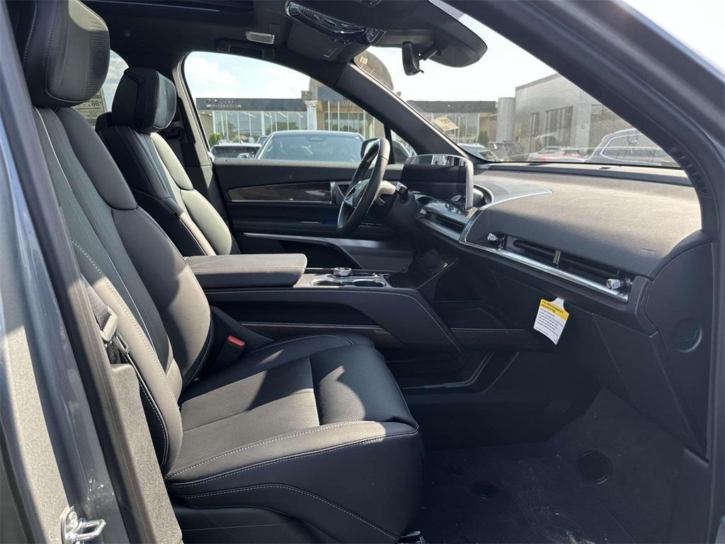 new 2026 Cadillac VISTIQ car, priced at $79,090