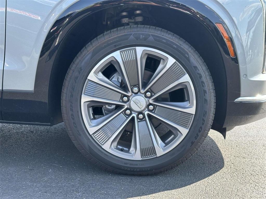new 2026 Cadillac VISTIQ car, priced at $79,090