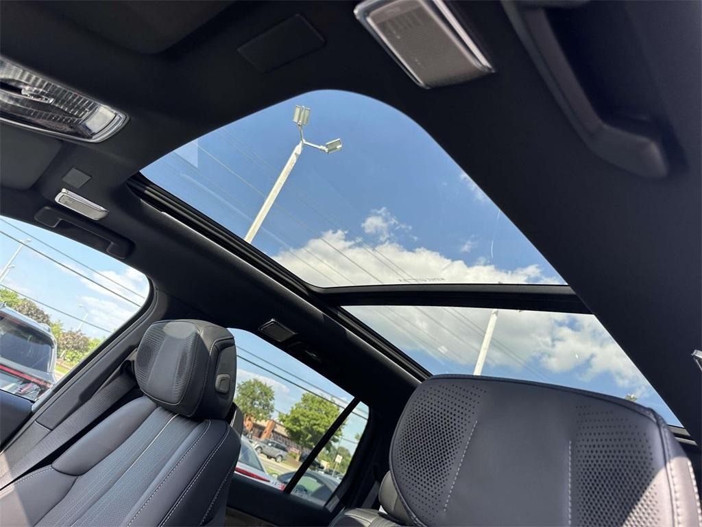 new 2026 Cadillac VISTIQ car, priced at $79,090
