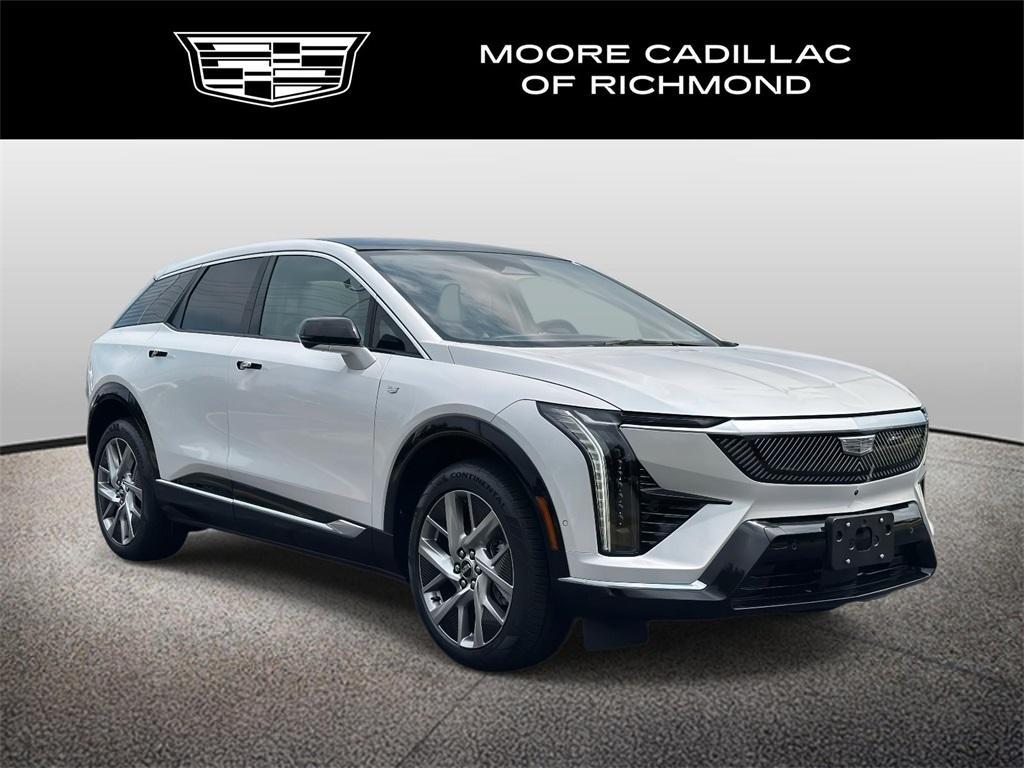 new 2025 Cadillac OPTIQ car, priced at $55,615