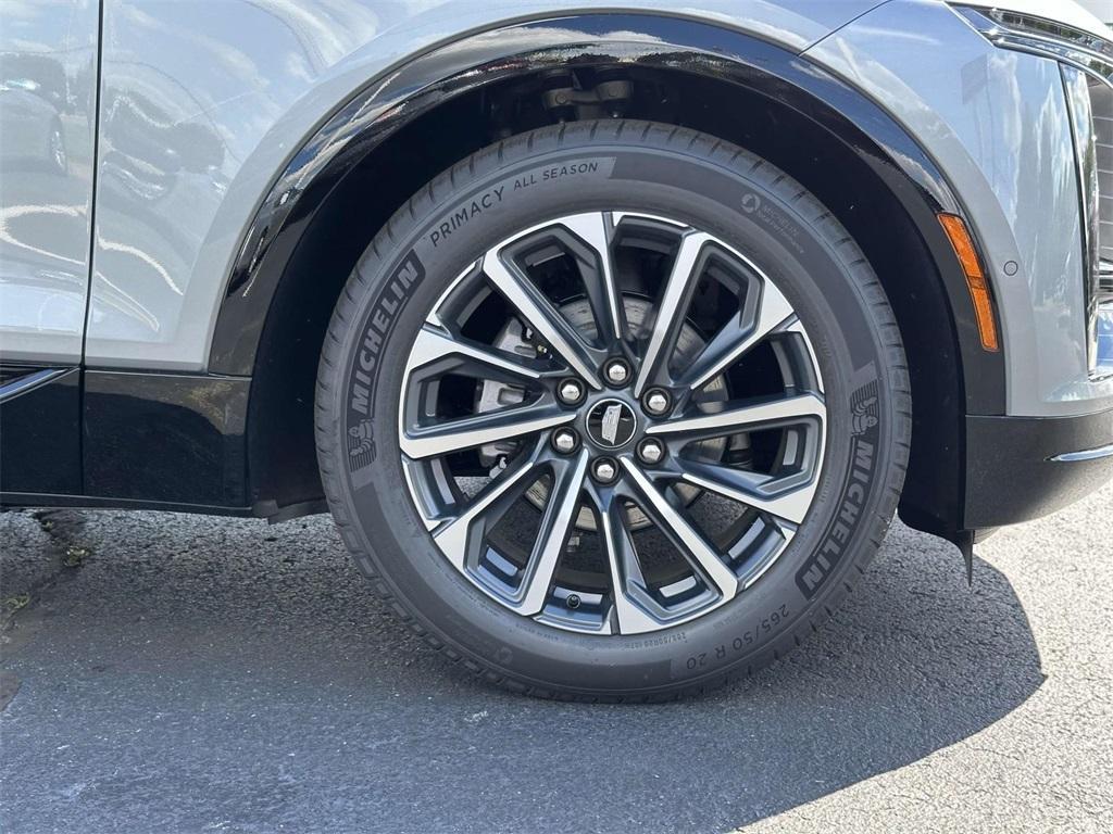 new 2025 Cadillac LYRIQ car, priced at $60,590