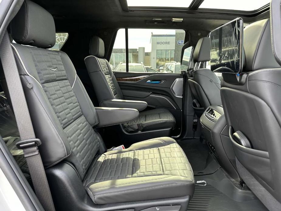 new 2024 Cadillac Escalade car, priced at $119,015