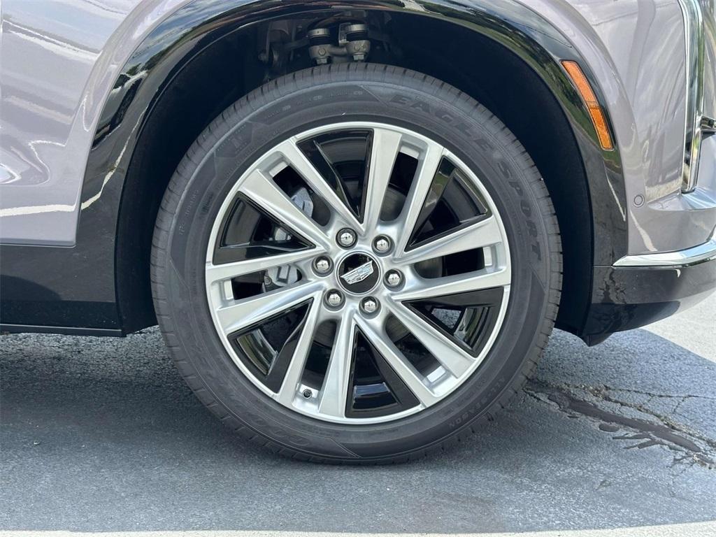 new 2026 Cadillac VISTIQ car, priced at $80,515