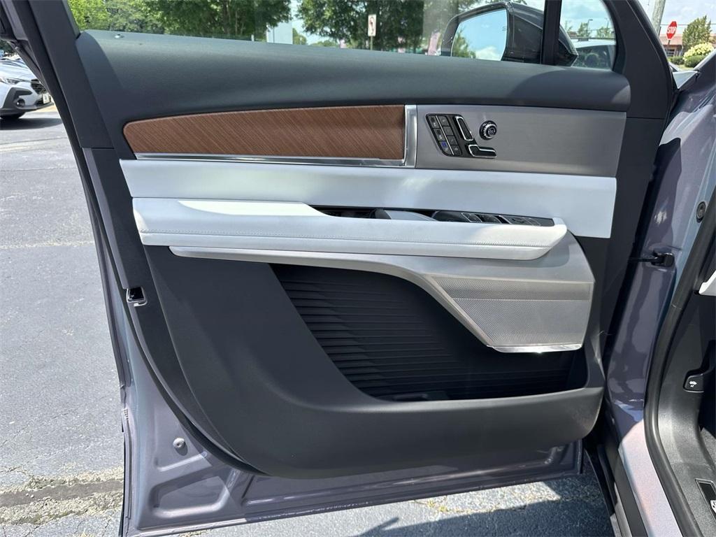 new 2026 Cadillac VISTIQ car, priced at $80,515