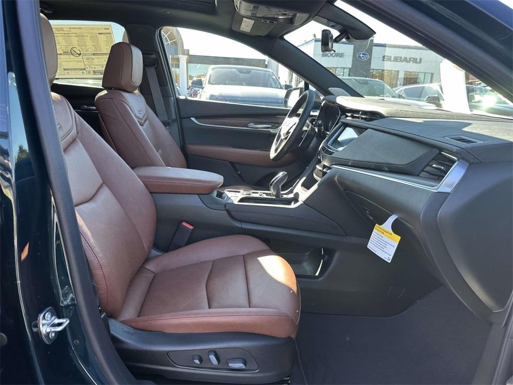 new 2026 Cadillac XT5 car, priced at $65,665