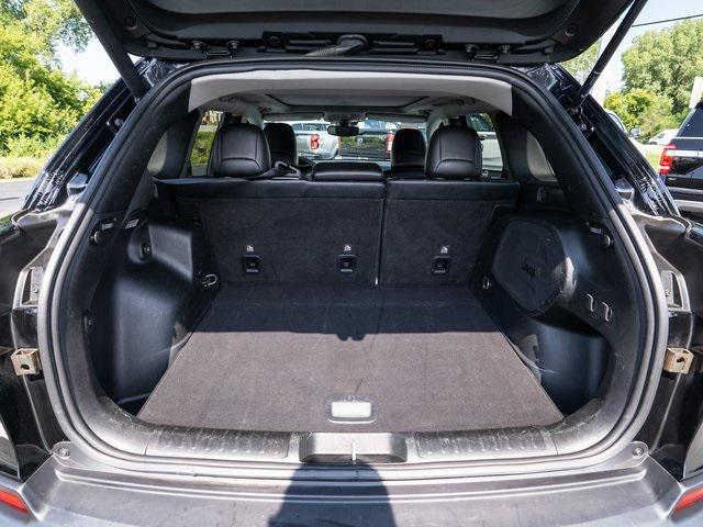 used 2022 Jeep Cherokee car, priced at $23,258