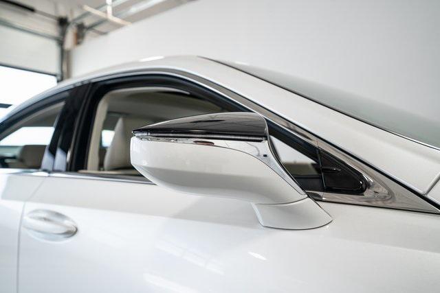 used 2024 Lexus ES 350 car, priced at $43,898