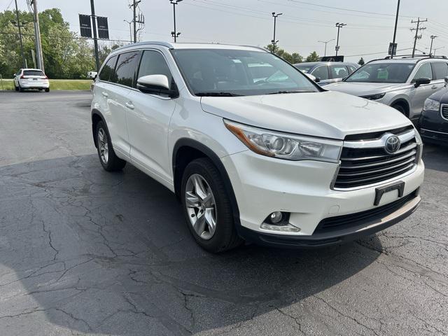 used 2015 Toyota Highlander car, priced at $18,792
