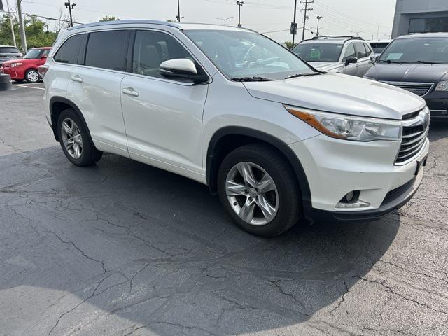 used 2015 Toyota Highlander car, priced at $18,792