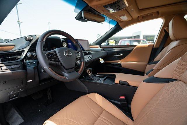 new 2025 Lexus ES 300h car, priced at $51,215