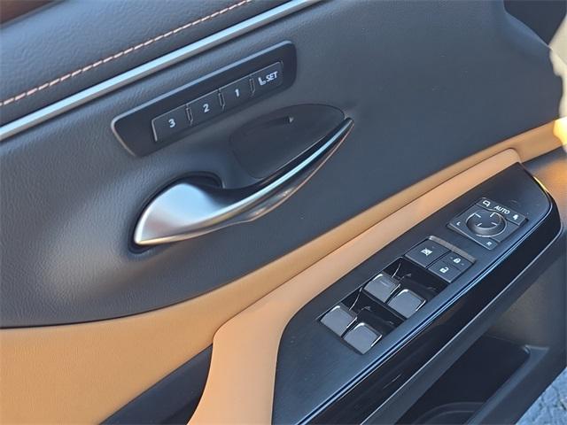 new 2025 Lexus ES 350 car, priced at $46,725