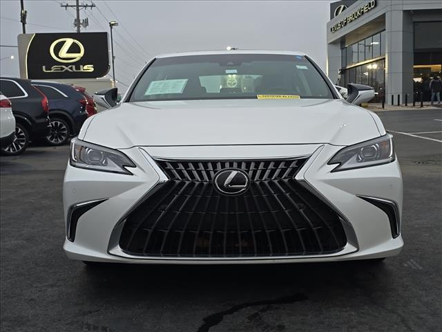 used 2024 Lexus ES 250 car, priced at $38,498