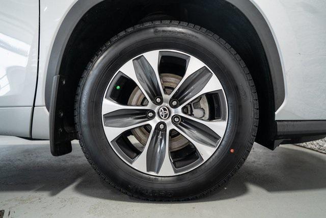 used 2020 Toyota Highlander car, priced at $27,998
