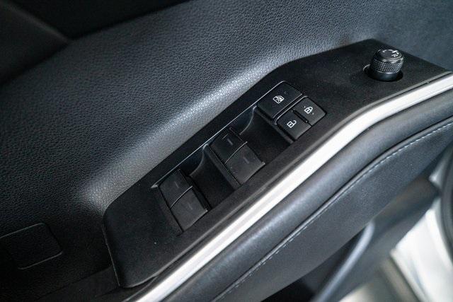 used 2020 Toyota Highlander car, priced at $27,998