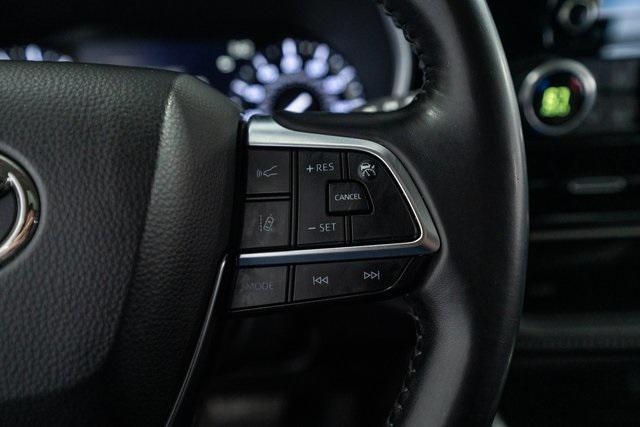 used 2020 Toyota Highlander car, priced at $27,998