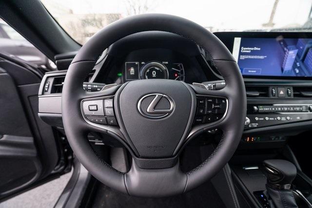 new 2025 Lexus ES 300h car, priced at $48,327