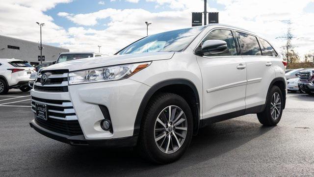 used 2019 Toyota Highlander car, priced at $28,680