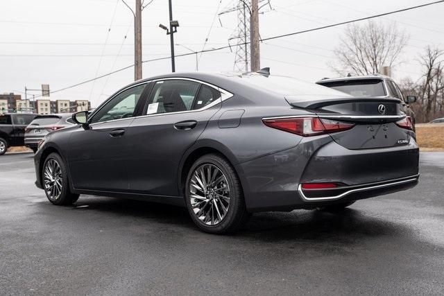 new 2025 Lexus ES 300h car, priced at $54,243