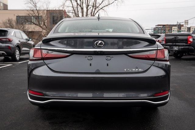 new 2025 Lexus ES 300h car, priced at $54,243