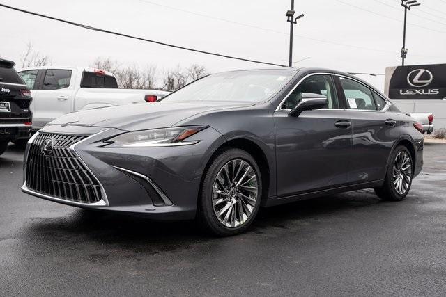 new 2025 Lexus ES 300h car, priced at $54,243