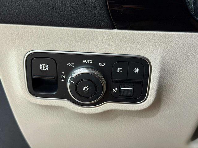 used 2023 Mercedes-Benz GLA 250 car, priced at $33,992