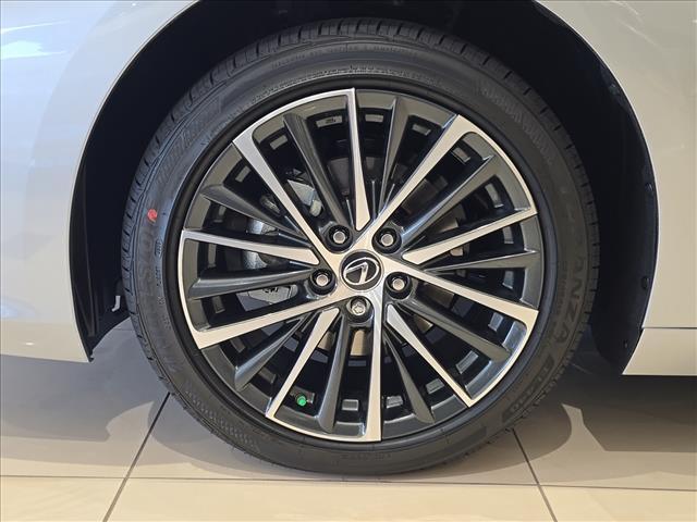 new 2025 Lexus ES 350 car, priced at $48,024