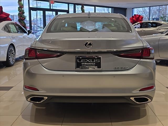 new 2025 Lexus ES 350 car, priced at $48,024