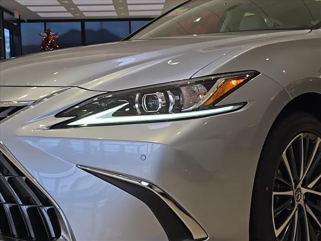 new 2025 Lexus ES 350 car, priced at $48,024
