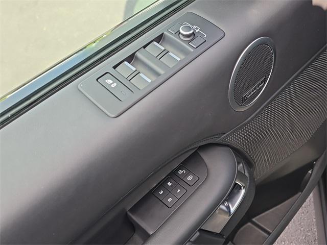 used 2019 Land Rover Discovery car, priced at $28,492