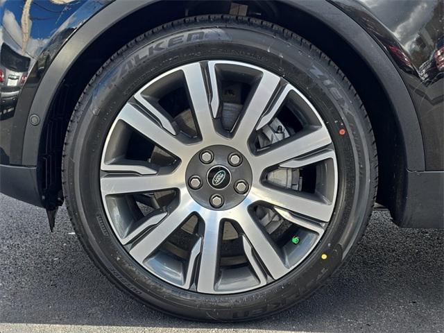 used 2019 Land Rover Discovery car, priced at $28,492