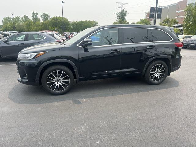 used 2017 Toyota Highlander car, priced at $19,792