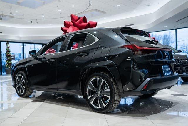 new 2025 Lexus UX 300h car, priced at $43,129